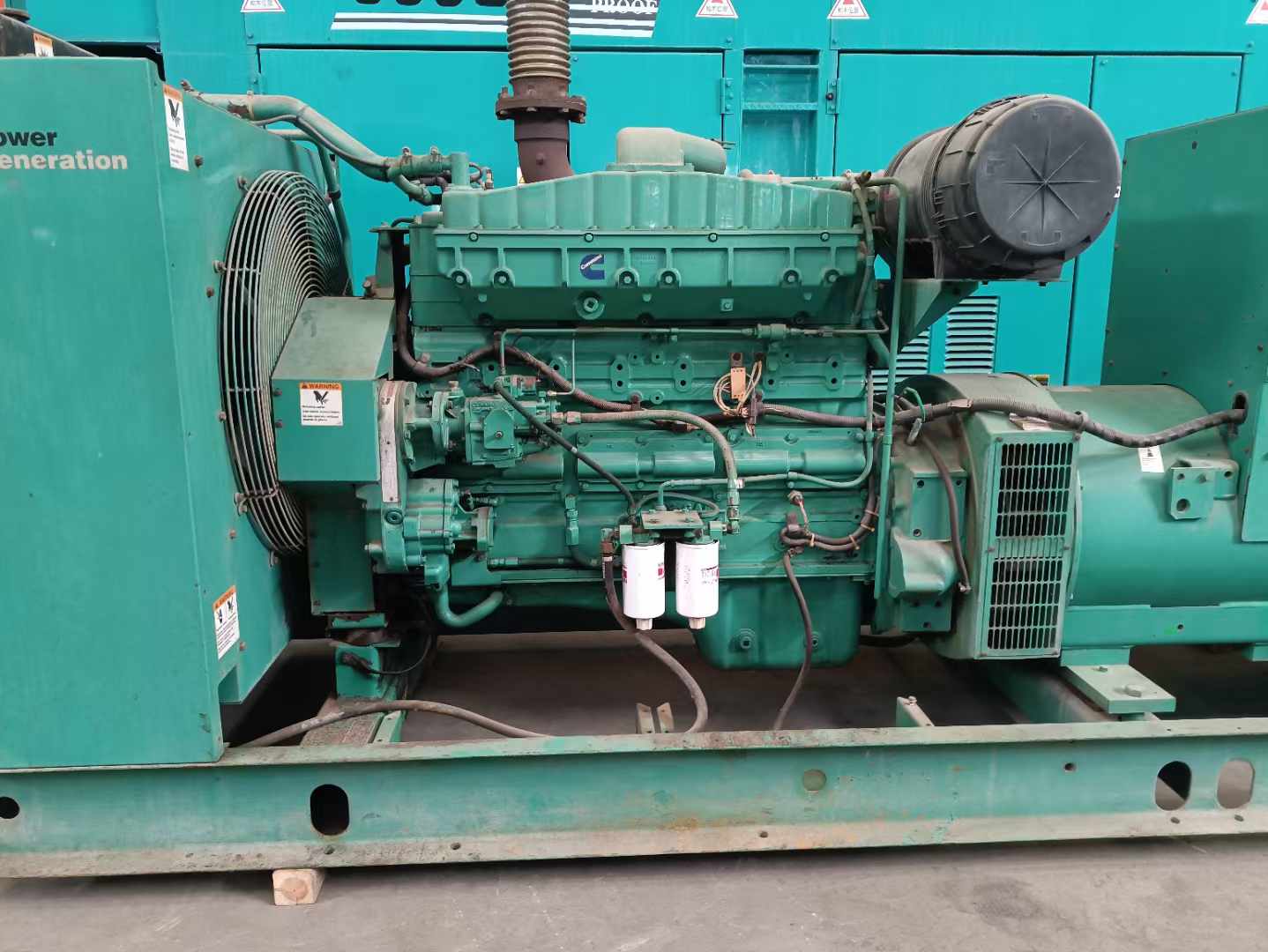 尖草坪过载会对 600kW 柴油发电机组造成哪些损害？