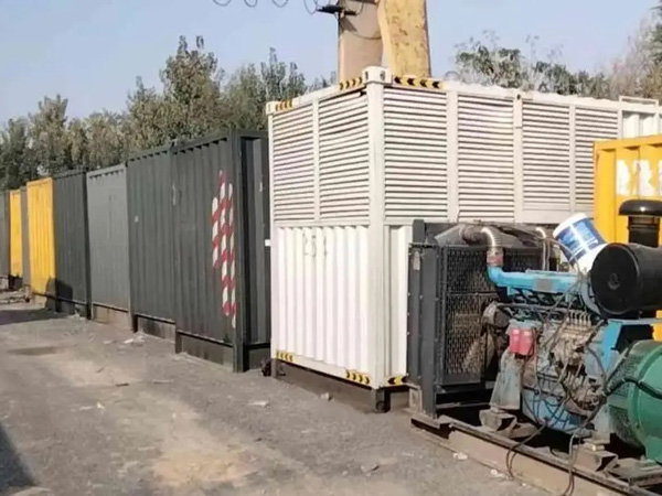尖草坪200KW柴油发电机机组每小时油耗是多少？